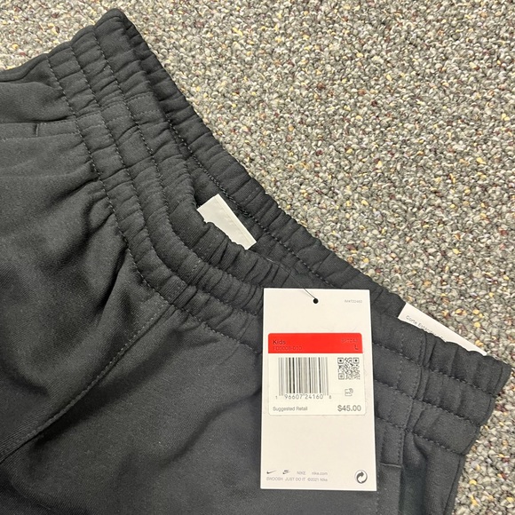 Kid’s Nike Joggers NWT Size L - Picture 6 of 8